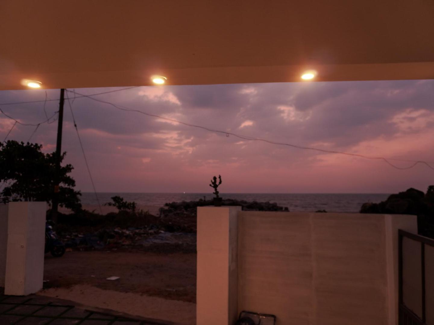 Marari Aidenz Beach Vibe Villa Alappuzha Eksteriør billede